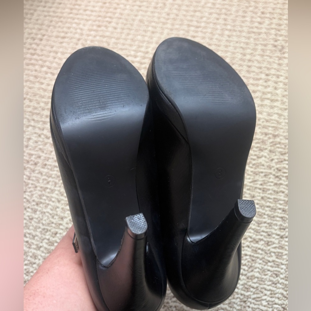Black Mary Jane Heels - Picture 4 of 5